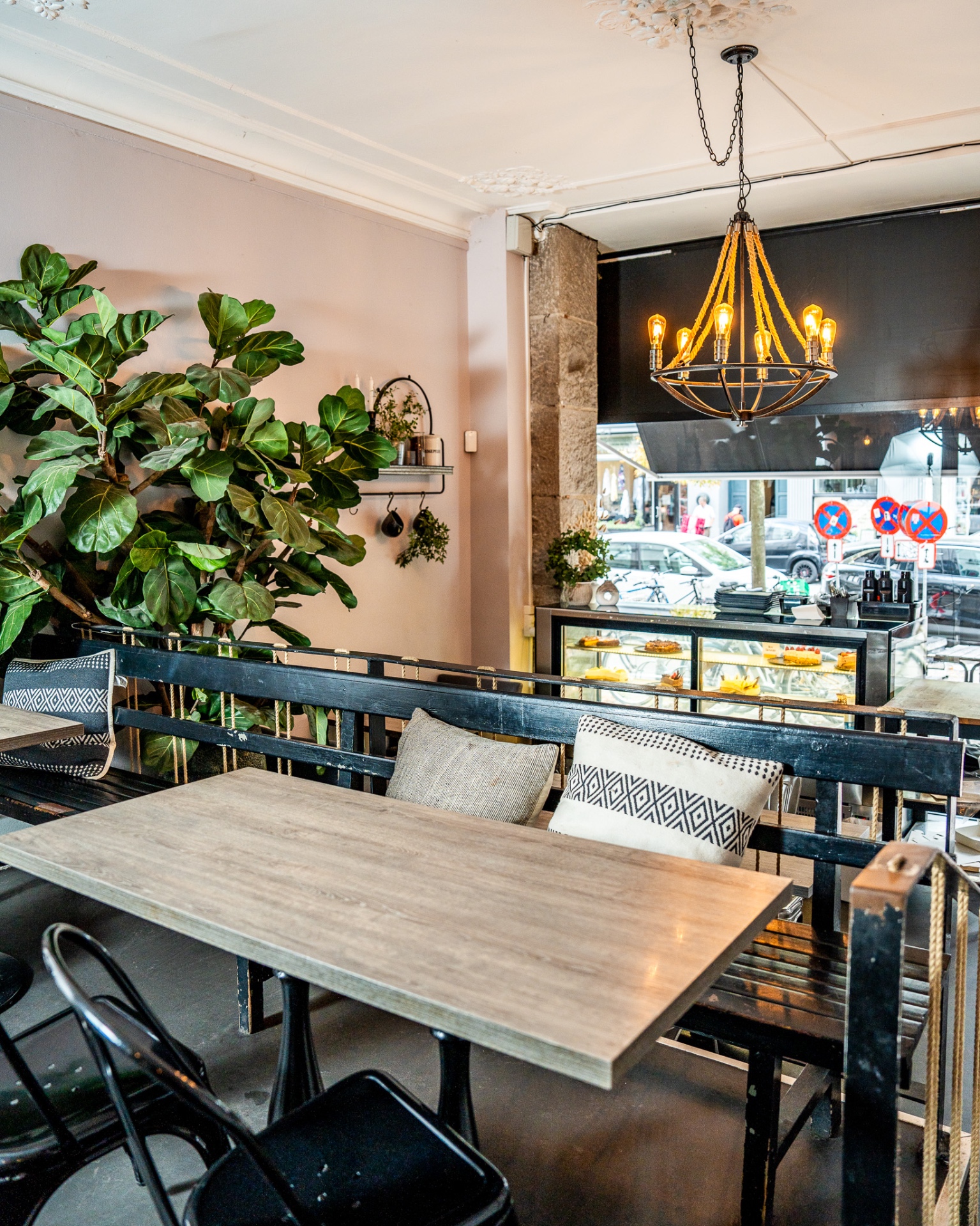 Caféens hyggelige interiør